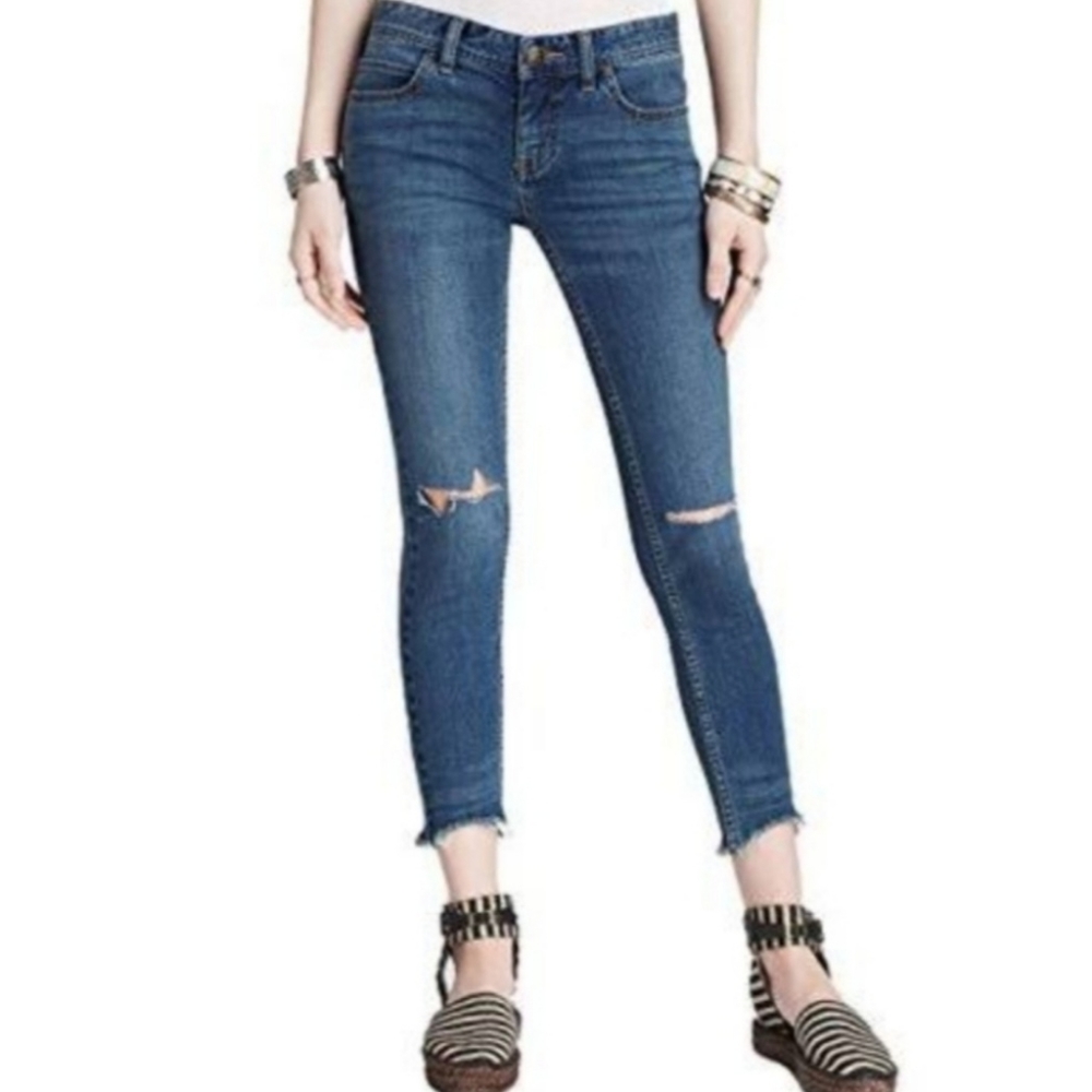 Free People Mid-Rise Distressed Destroyed Ankle Skinny Jeans, EUC, size 28